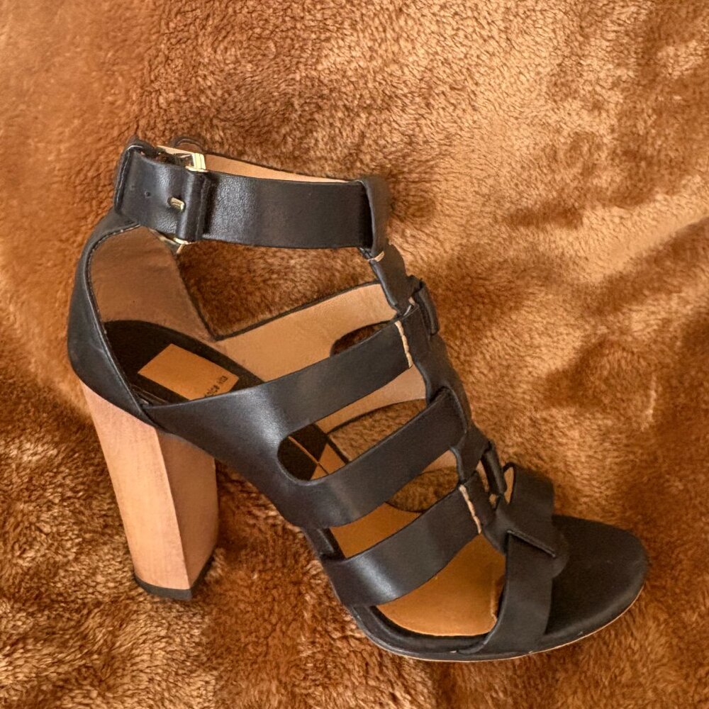 Sandals Dolce Vita